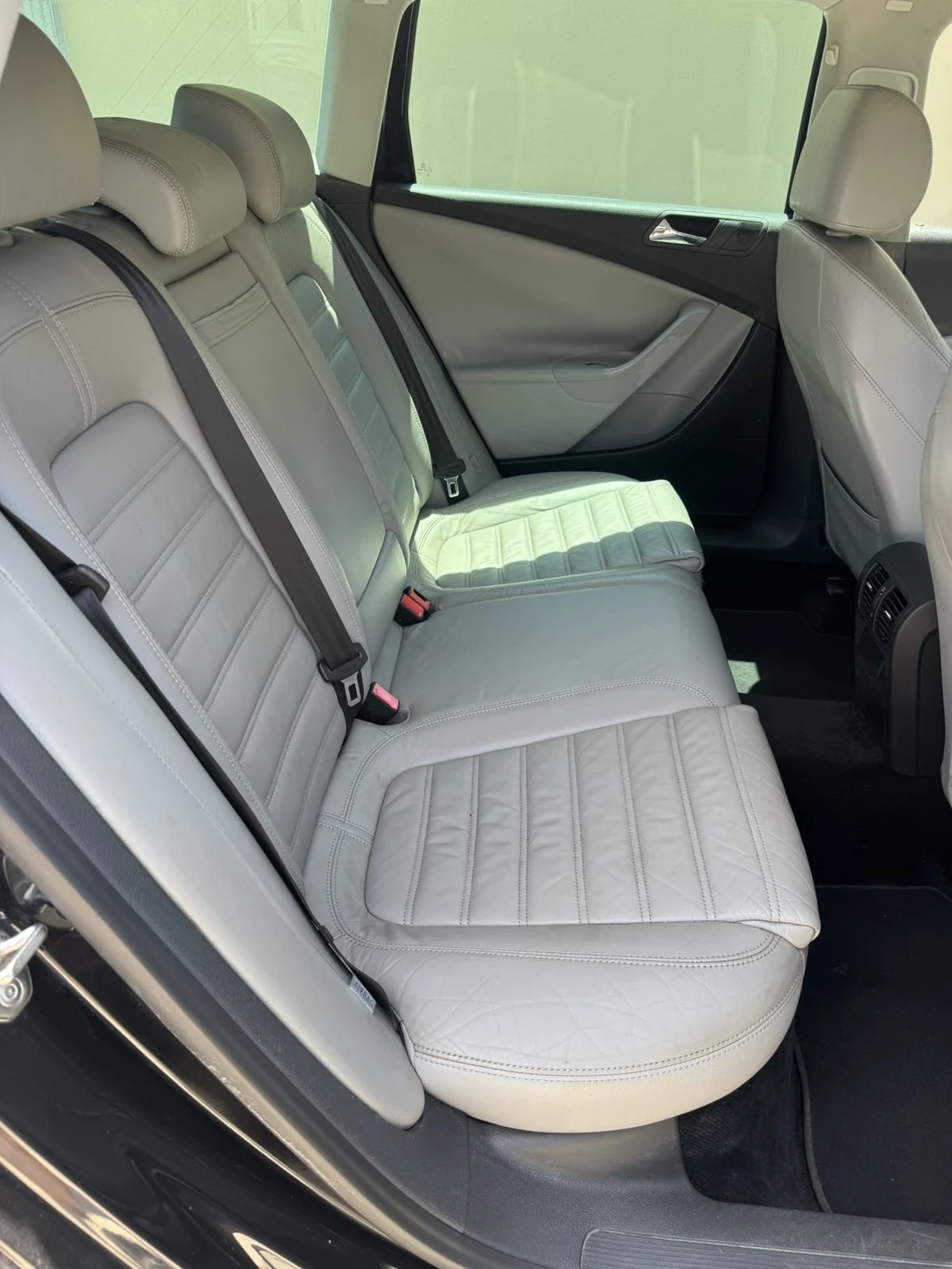 VW Passat 2.0 TDI, снимка 7 - Автомобили и джипове - 55183010