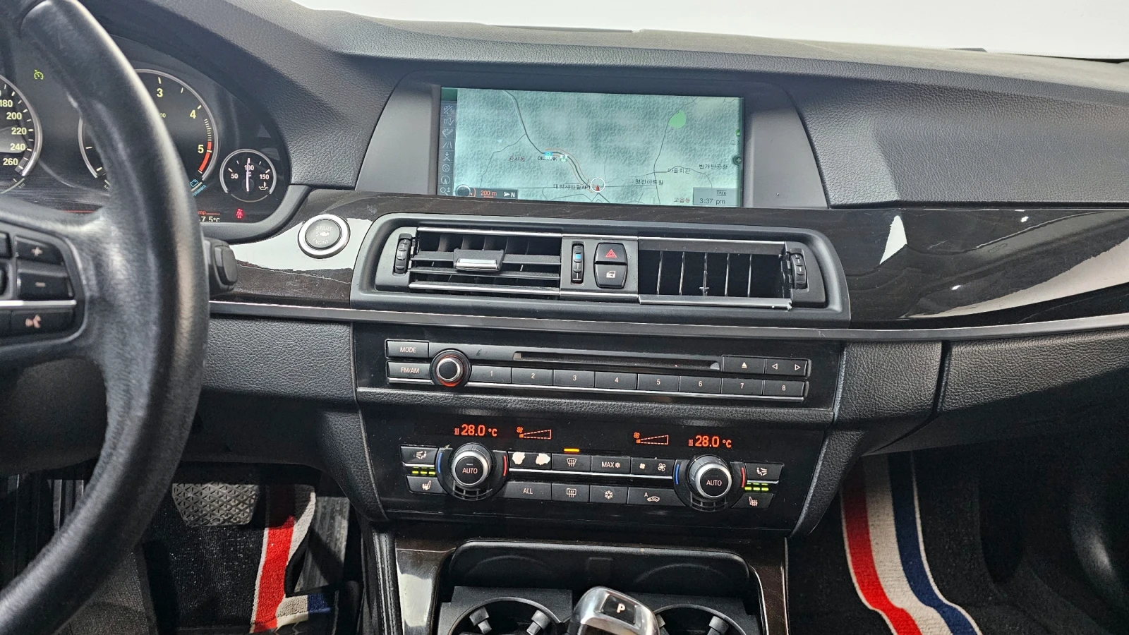 BMW 520 D, снимка 11 - Автомобили и джипове - 55404702