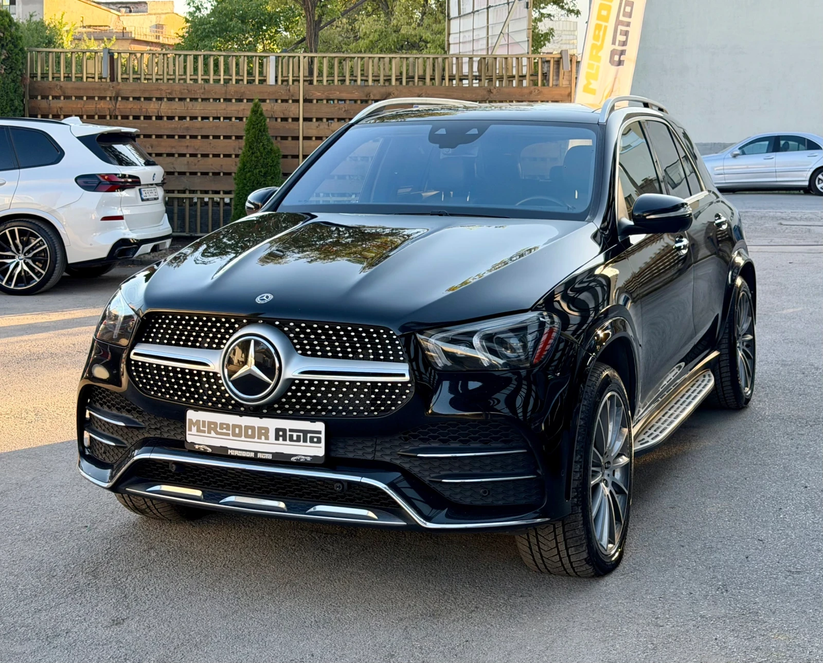 Mercedes-Benz GLE 450 AMG-pack 6+ 1 места Въздушно окачване , снимка 3 - Автомобили и джипове - 55993606