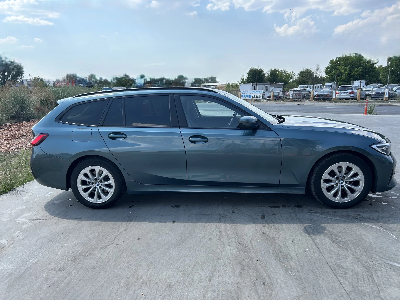 BMW 318 G21 Touring MILD HYBRID/Diesel/Auto/LED/Distr/2021, снимка 6 - Автомобили и джипове - 56054814