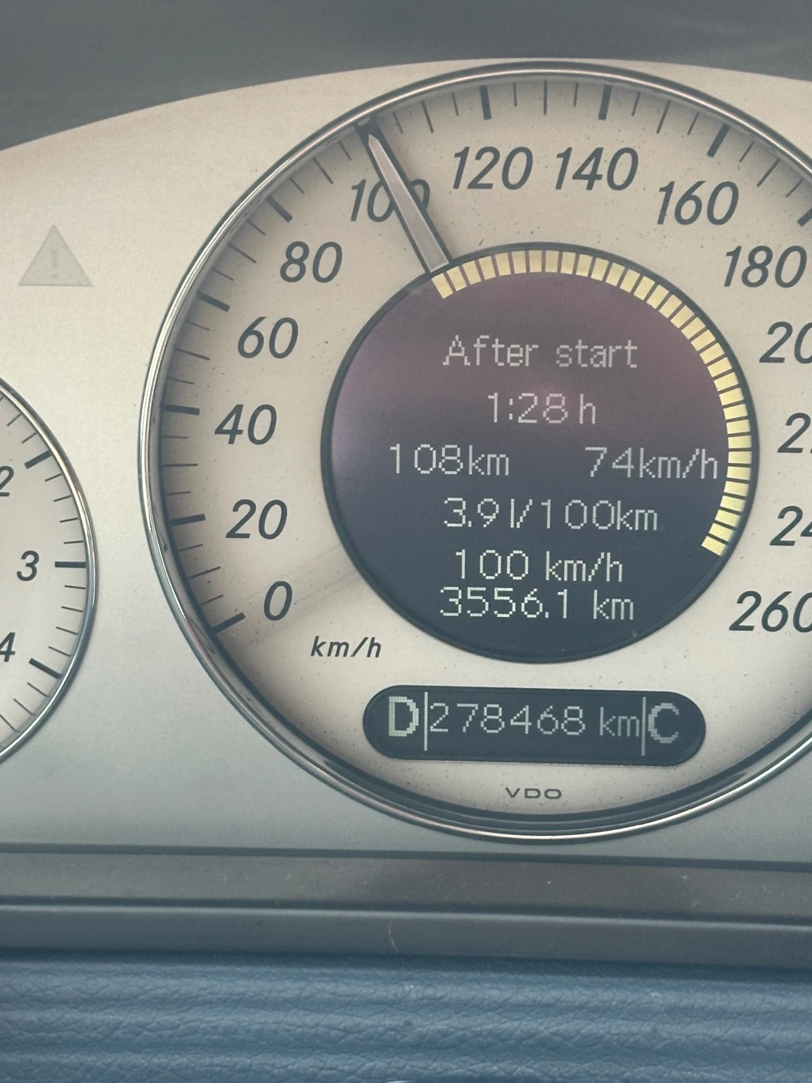 Mercedes-Benz E 270