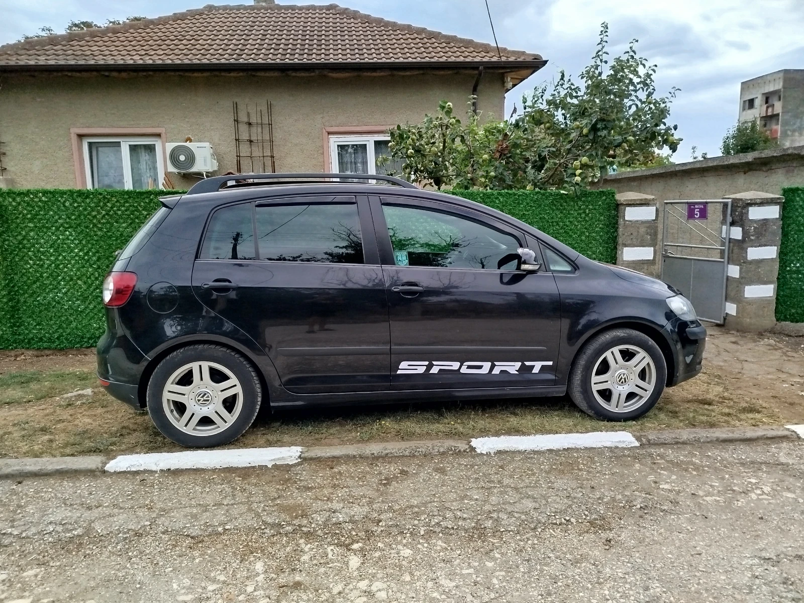 VW Golf Plus, снимка 3 - Автомобили и джипове - 56144956
