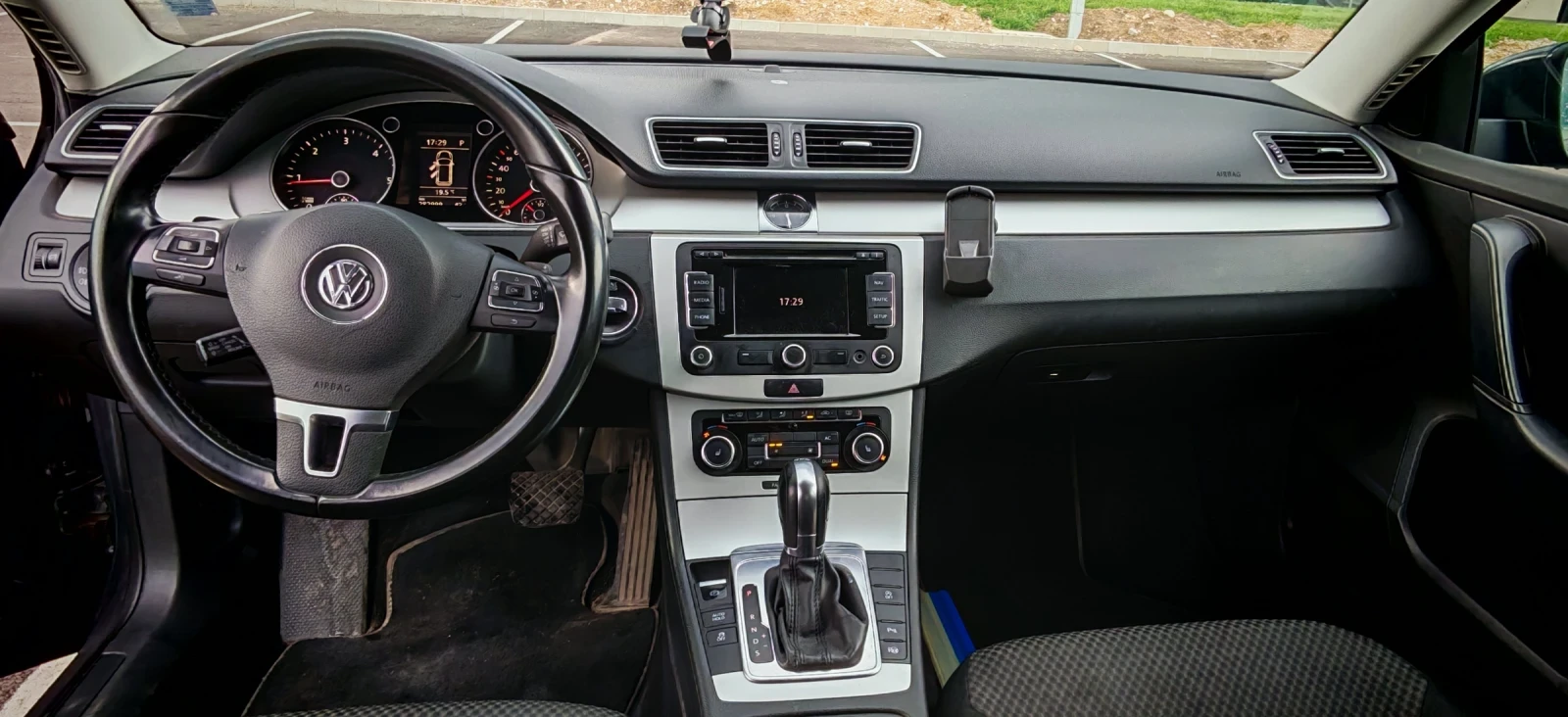 VW Passat 2.0 tdi 140кс, снимка 11 - Автомобили и джипове - 56353090