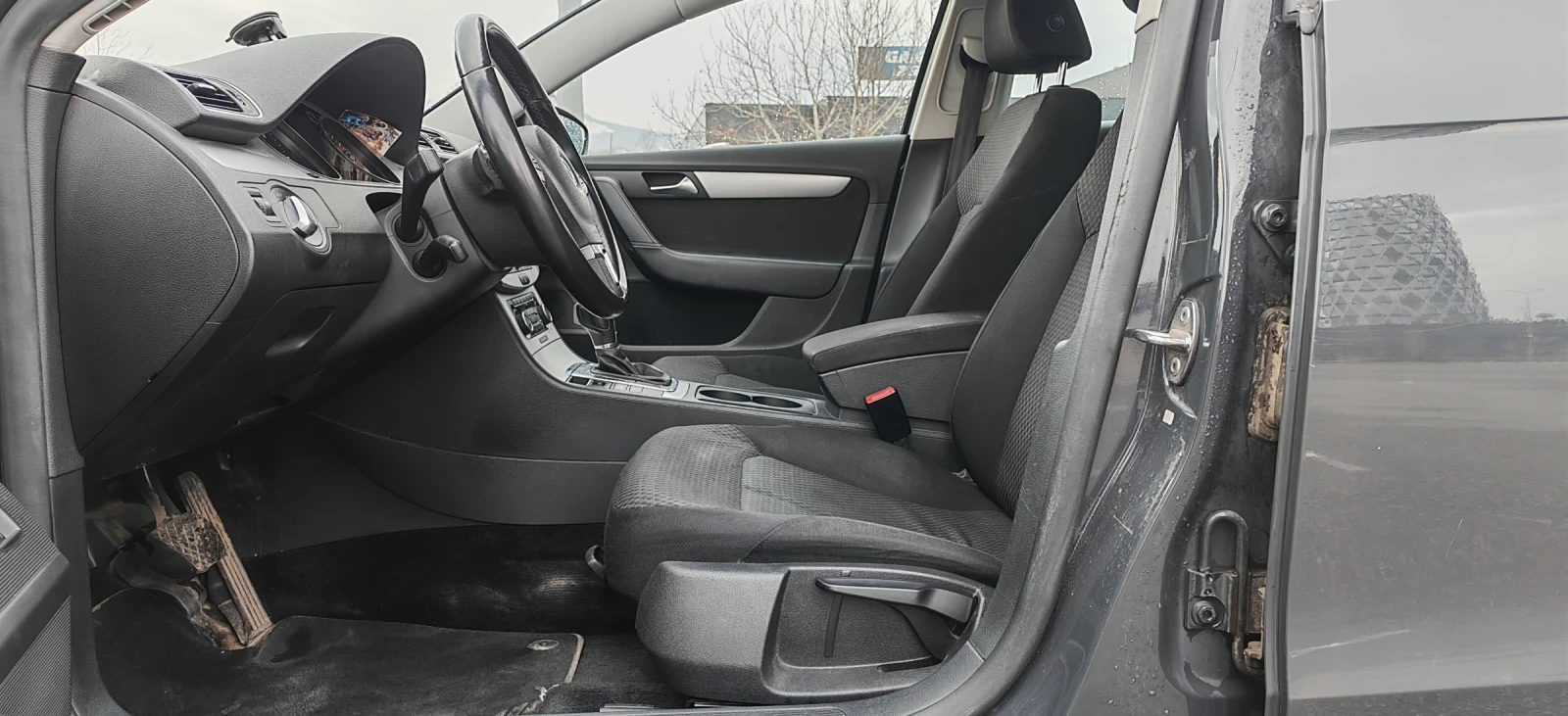 VW Passat 2.0 tdi 140кс, снимка 10 - Автомобили и джипове - 56353090