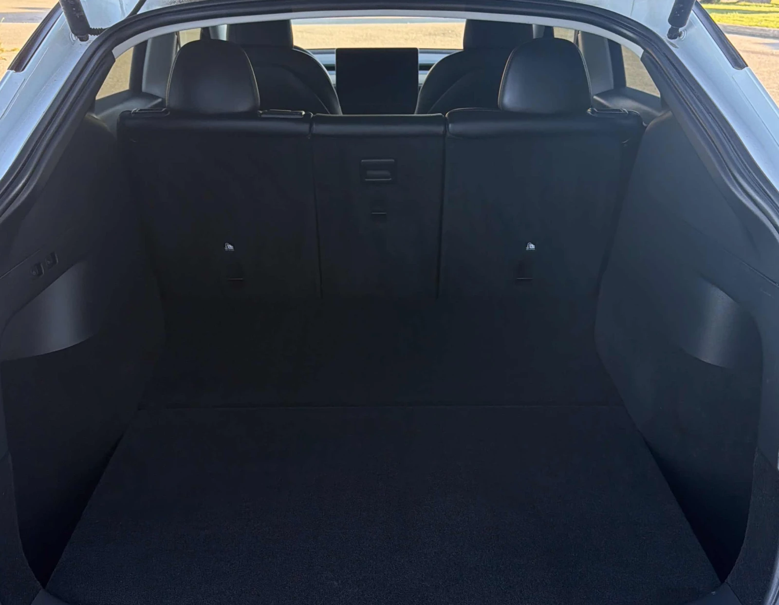Tesla Model Y Long Range, снимка 9 - Автомобили и джипове - 56461902