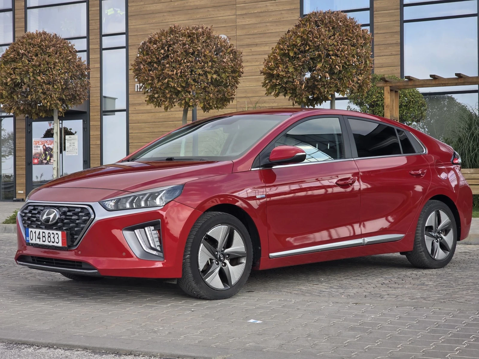 Hyundai Ioniq 1.6i HYBRID/ FACELIFT/ 141hlp/ 52000km | Mobile.bg � ����������� 2