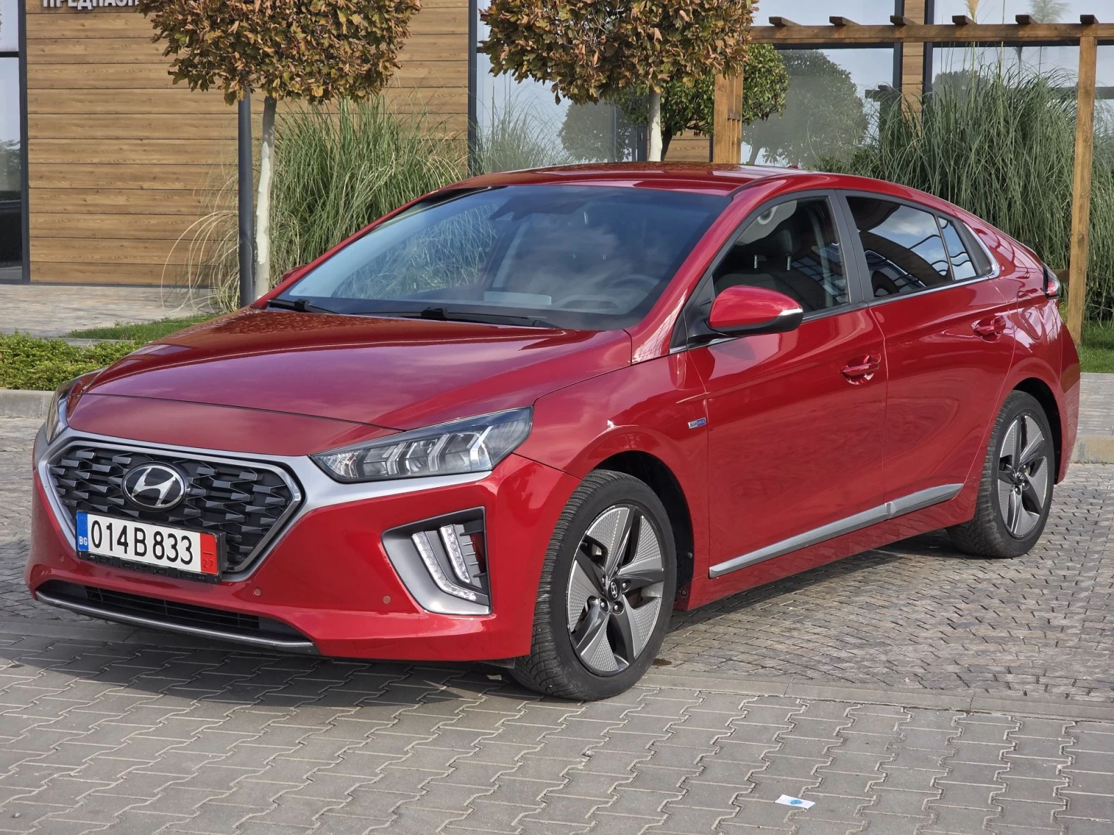 Hyundai Ioniq 1.6i HYBRID/ FACELIFT/ 141hlp/ 52000km