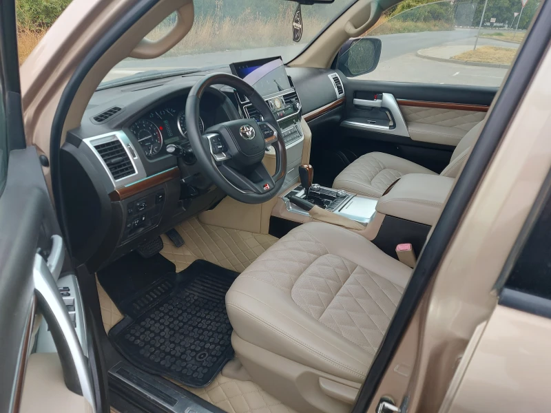 Toyota Land cruiser 4.7 i V8, FACELIFT 2023 г.! ЛИЗИНГ, снимка 7 - Автомобили и джипове - 44781857