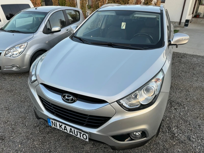 Hyundai IX35 2.0i АВТОМАТ  90 000 км.  Пълна сервизна история, снимка 1 - Автомобили и джипове - 47382392