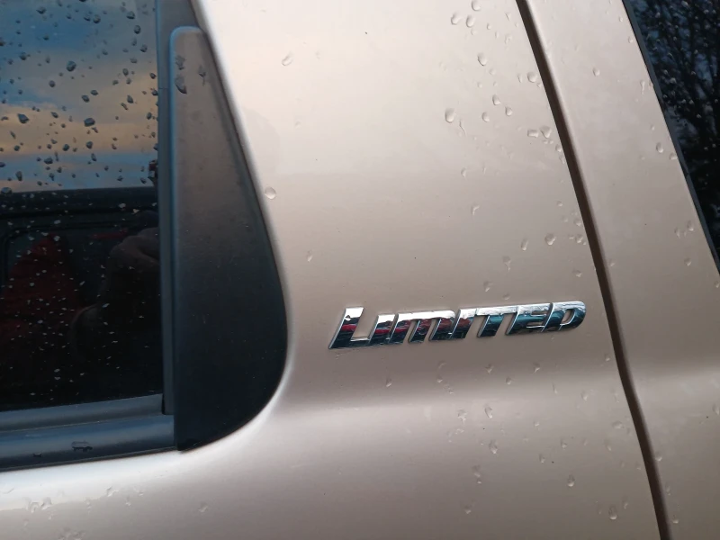 Toyota Sequoia Limited 4?4, снимка 8 - Автомобили и джипове - 52447370