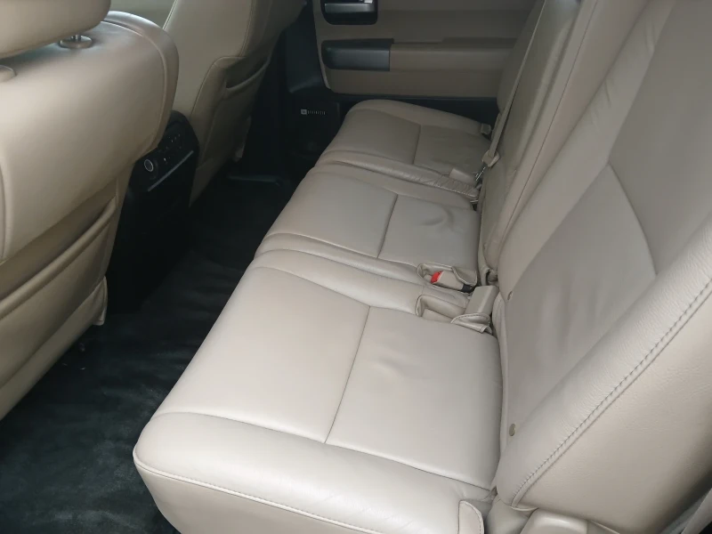 Toyota Sequoia Limited 4?4, снимка 5 - Автомобили и джипове - 52447370