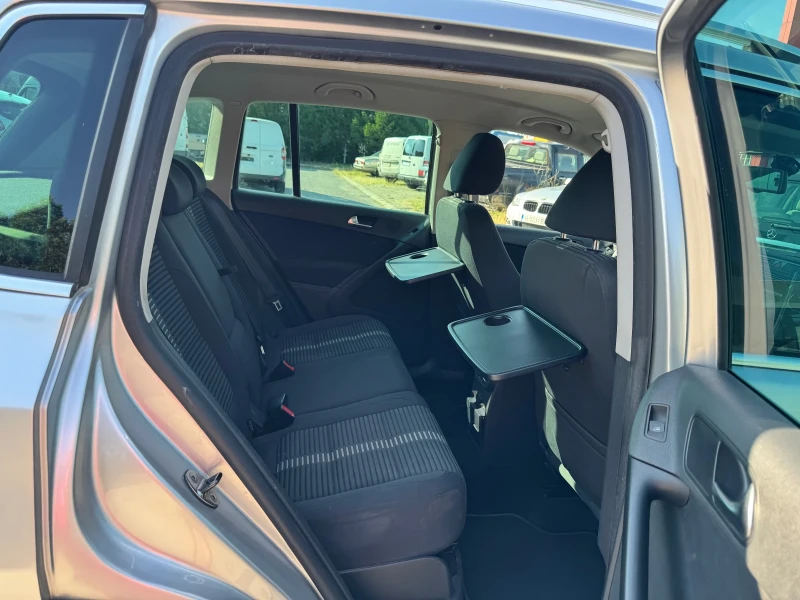 VW Tiguan 2.0 TDI 4Motion, снимка 9 - Автомобили и джипове - 51356746