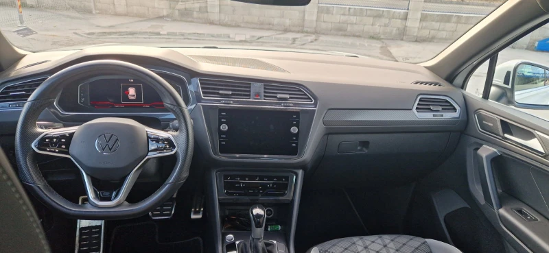 VW Tiguan R-Line В ГАРАНЦИЯ, снимка 8 - Автомобили и джипове - 52660739