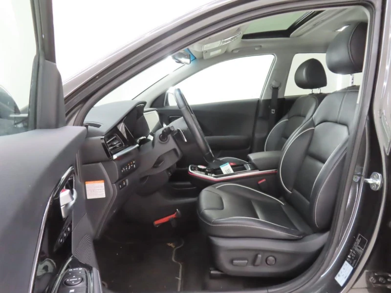 Kia Niro EV 64kWh full electric 204PS, снимка 6 - Автомобили и джипове - 52697218