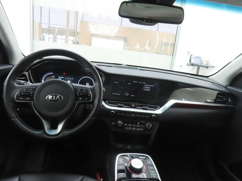 Kia Niro EV 64kWh full electric 204PS, снимка 8 - Автомобили и джипове - 52697218