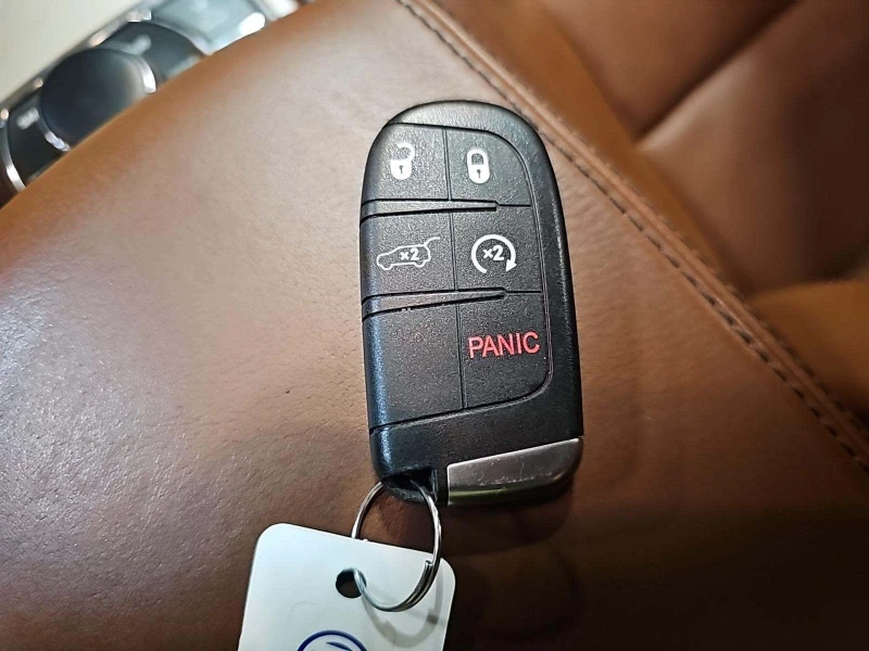 Jeep Grand cherokee, снимка 8 - Автомобили и джипове - 53181720