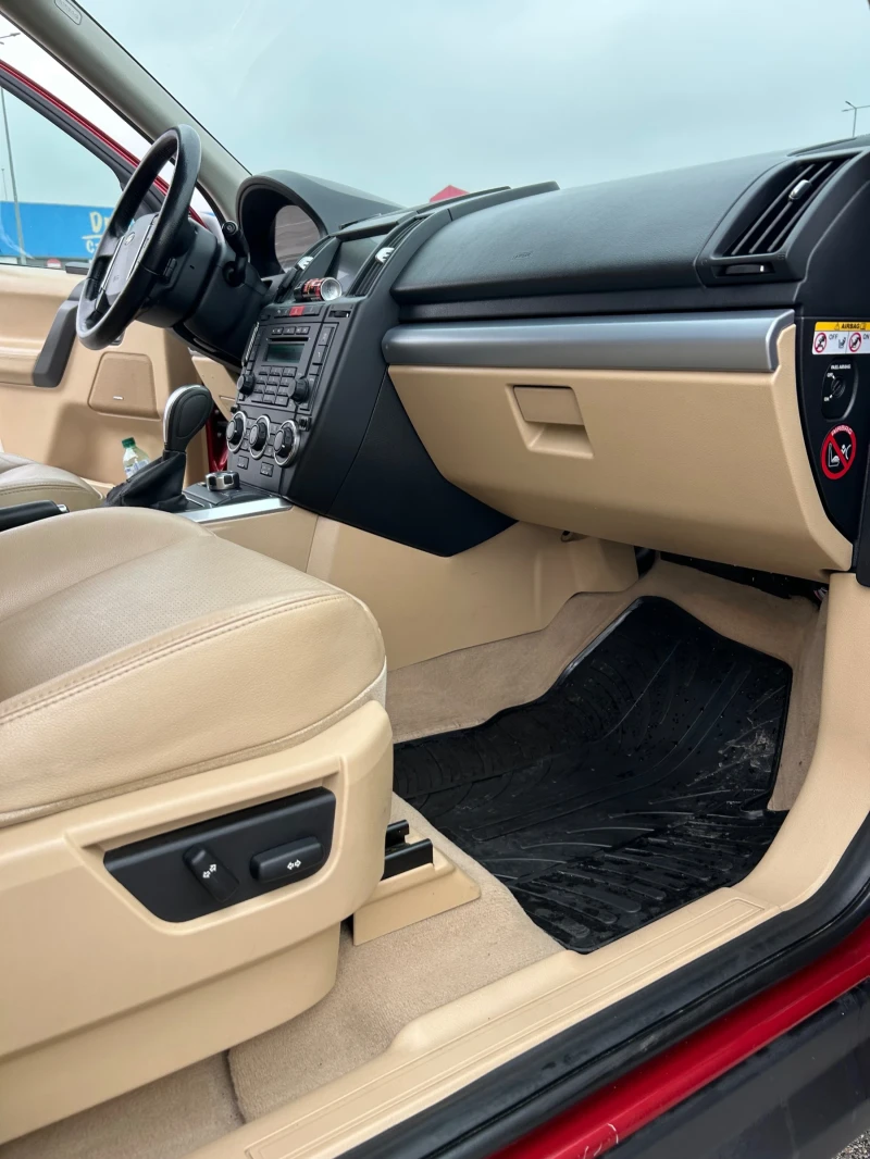 Land Rover Freelander, снимка 8 - Автомобили и джипове - 53381435