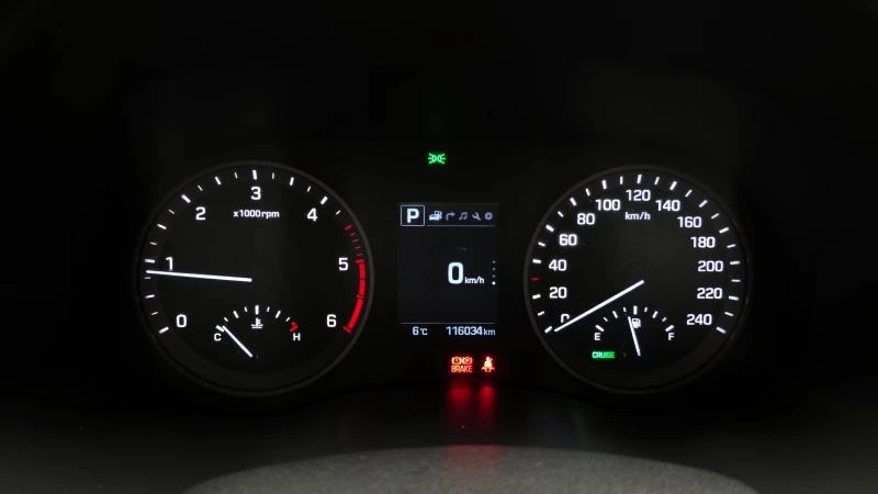 Hyundai Tucson 2.0CRDI/4x4/Пълна сервизна !!!, снимка 8 - Автомобили и джипове - 53430089