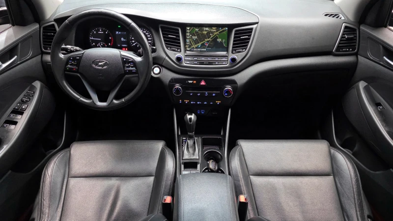 Hyundai Tucson 2.0CRDI/4x4/Пълна сервизна !!!, снимка 6 - Автомобили и джипове - 53430089