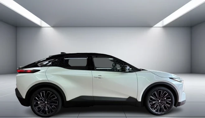 Toyota C-HR + AWD New Model = NEW = Гаранция, снимка 5 - Автомобили и джипове - 55089552