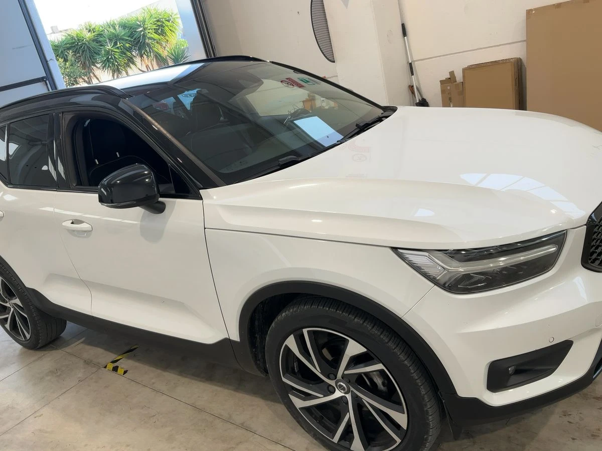 Volvo XC40 * R-Design * LUX *   *  | Mobile.bg   3