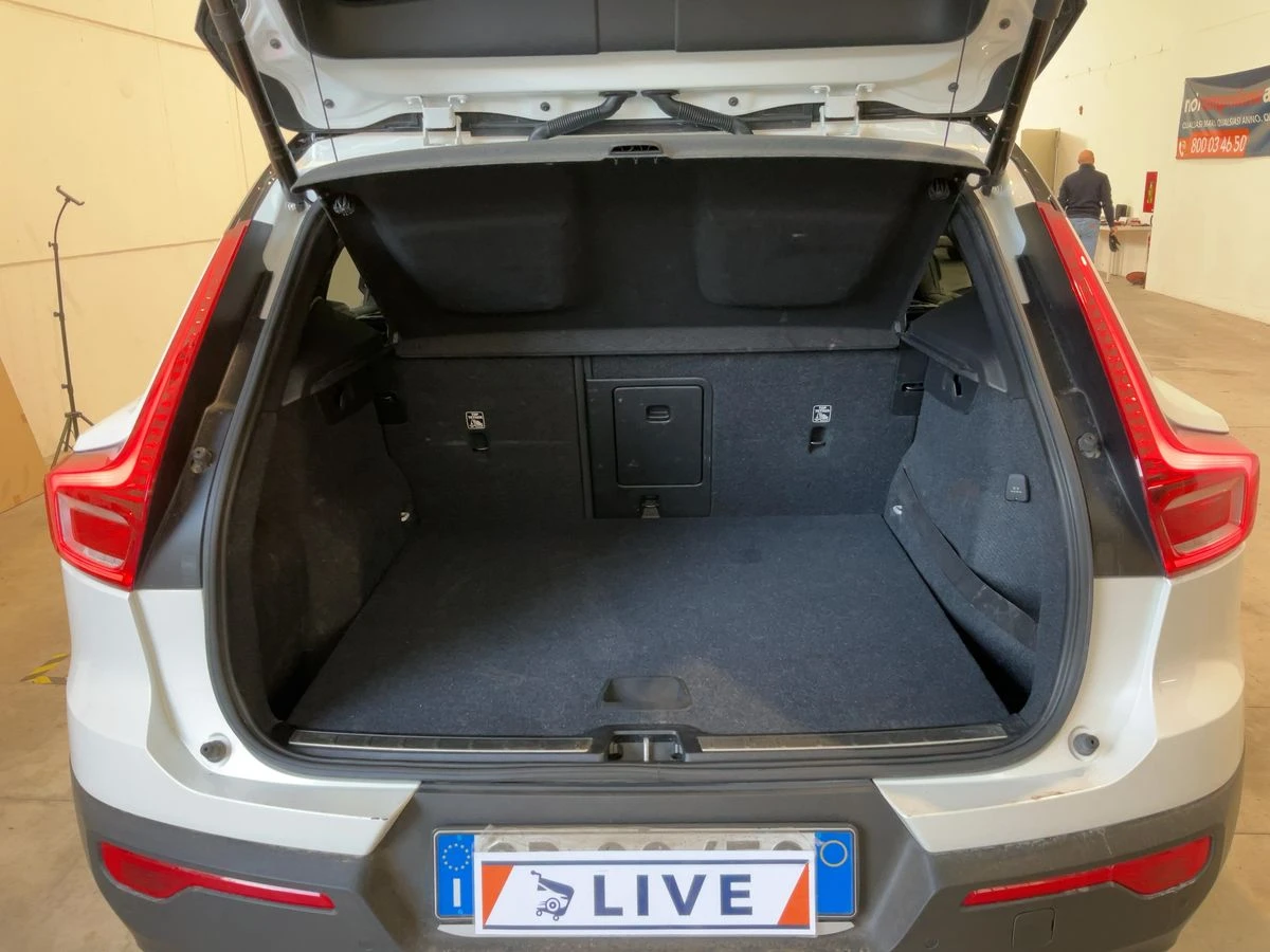 Volvo XC40 * R-Design * LUX *   *  | Mobile.bg   17