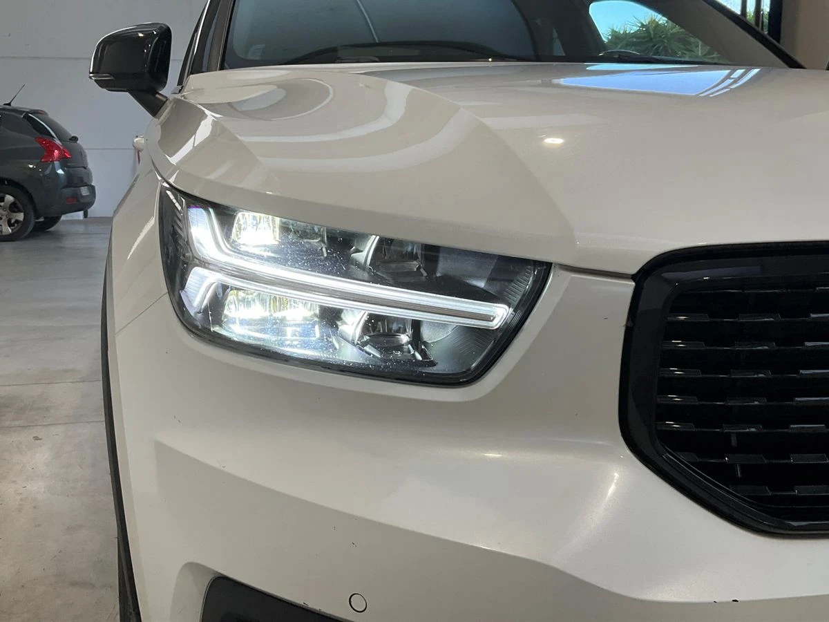 Volvo XC40 * R-Design * LUX *   *  | Mobile.bg   8