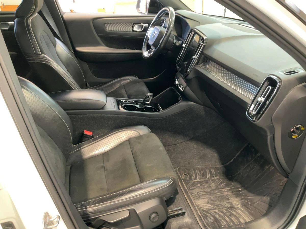 Volvo XC40 * R-Design * LUX *   *  | Mobile.bg   13