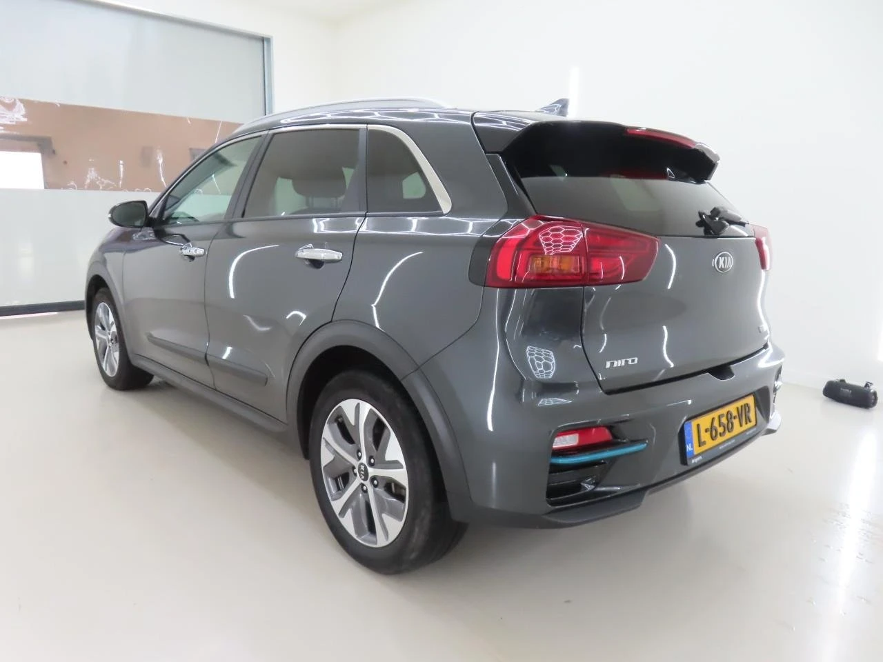 Kia Niro EV 64kWh full electric 204PS | Mobile.bg   5