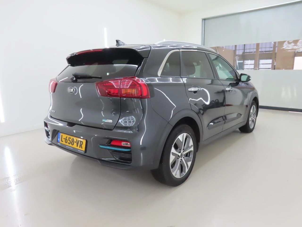 Kia Niro EV 64kWh full electric 204PS | Mobile.bg   3