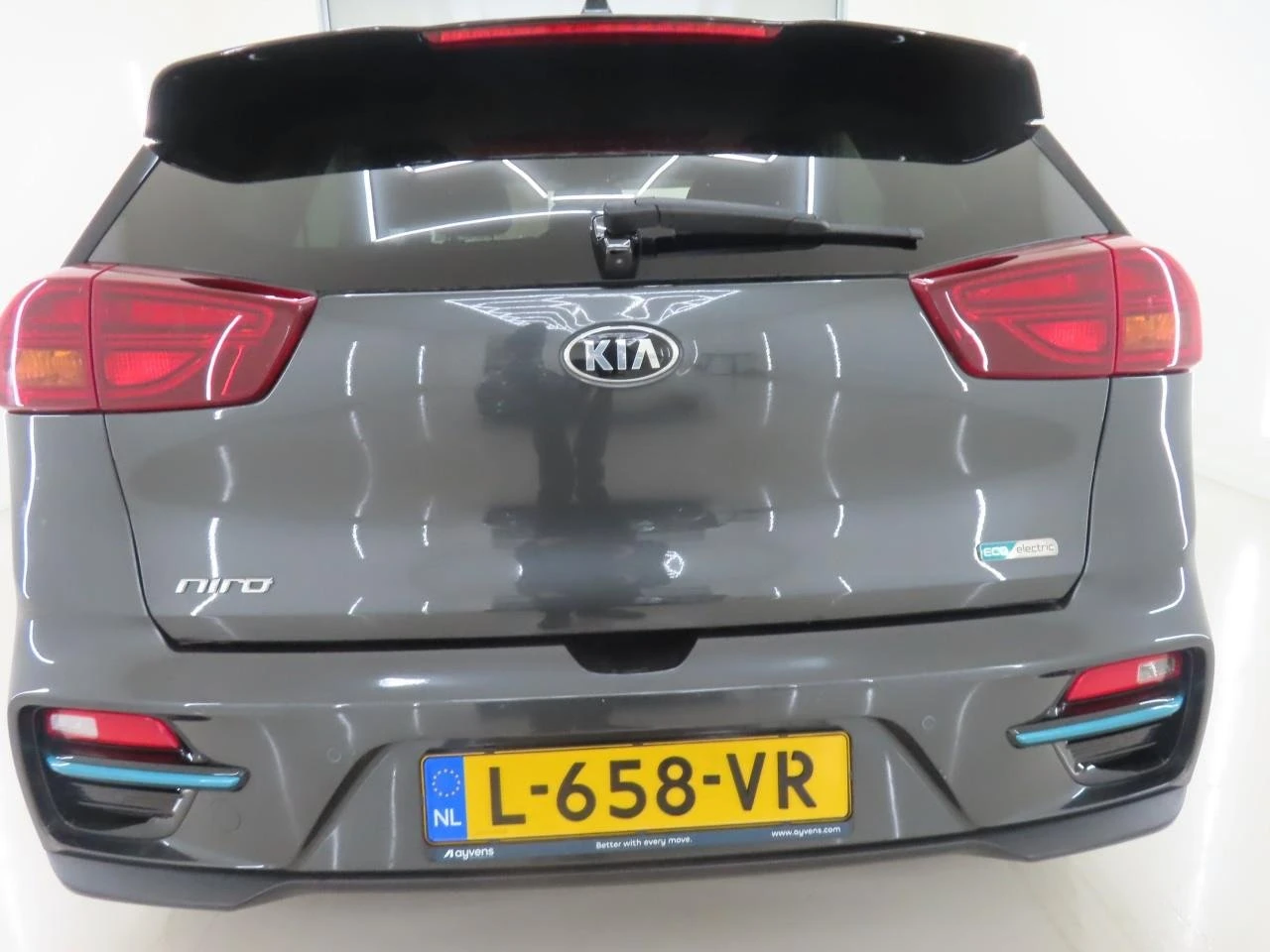 Kia Niro EV 64kWh full electric 204PS | Mobile.bg   4