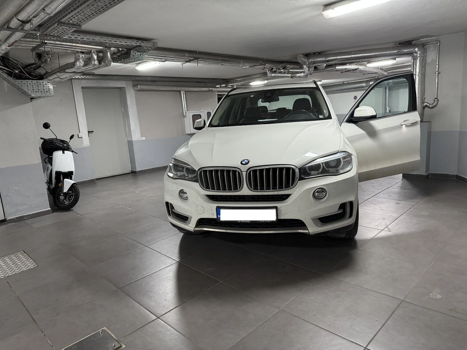 BMW X5 xDrive 3.0 PANORAMA INDVIDUAL - изображение 4