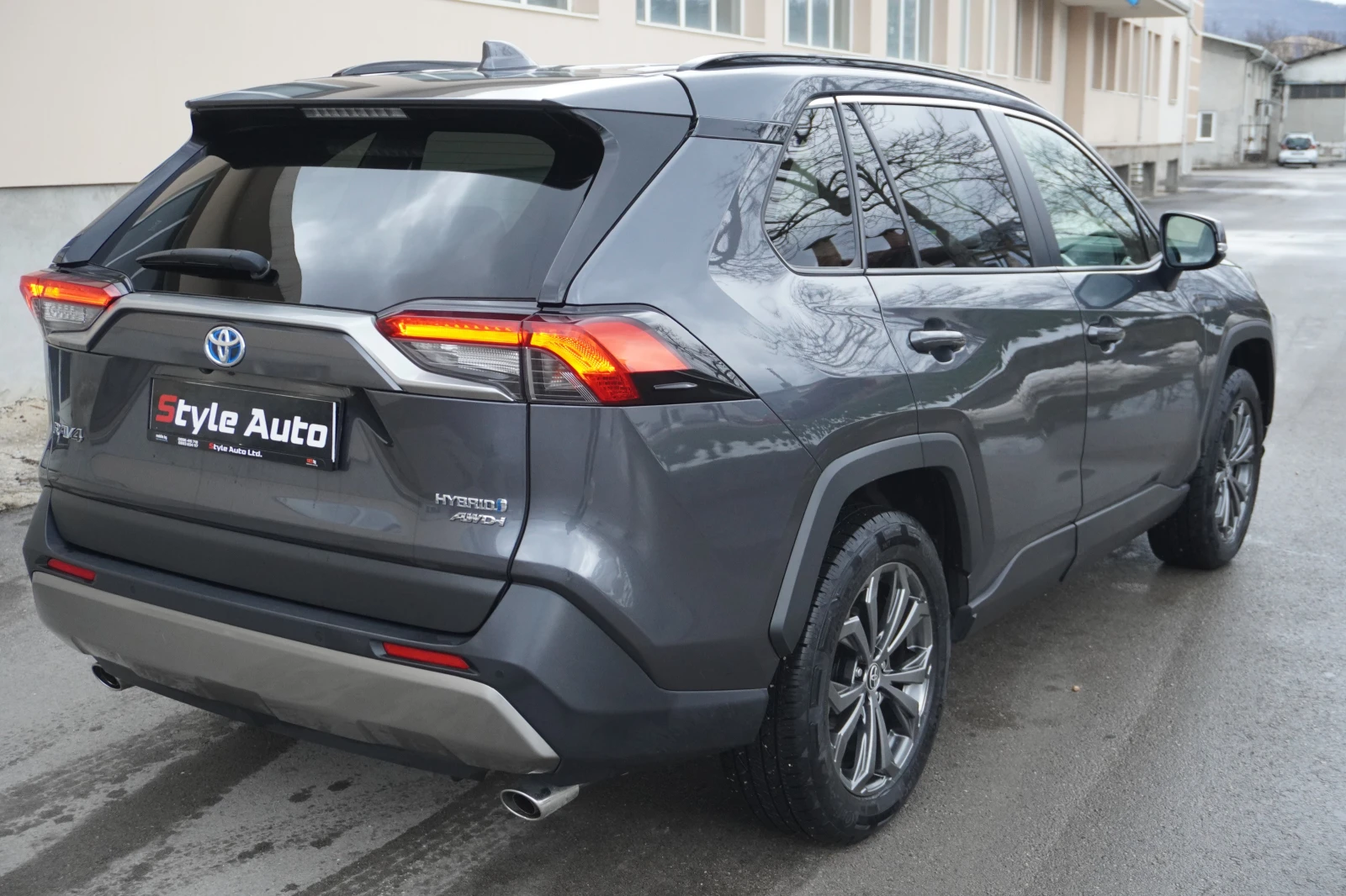 Toyota Rav4 2.5i HYBRID AWD FACE 2022 - изображение 5