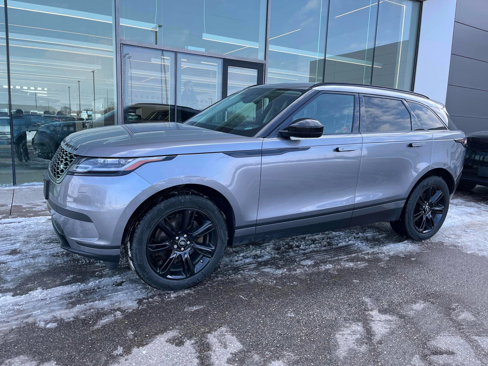 Land Rover Range Rover Velar  - изображение 3