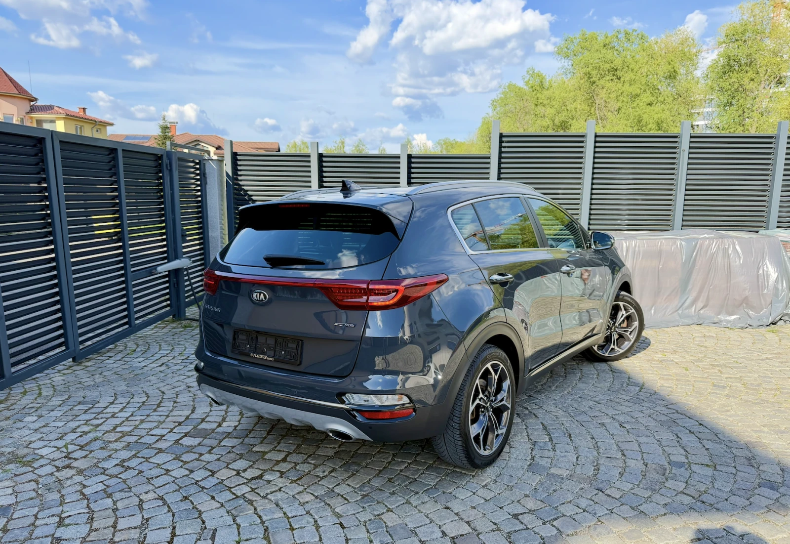 Kia Sportage 2.0d GT Line 4WD Сервизна книжка/360/JBL/Обдухване, снимка 2 - Автомобили и джипове - 54044727