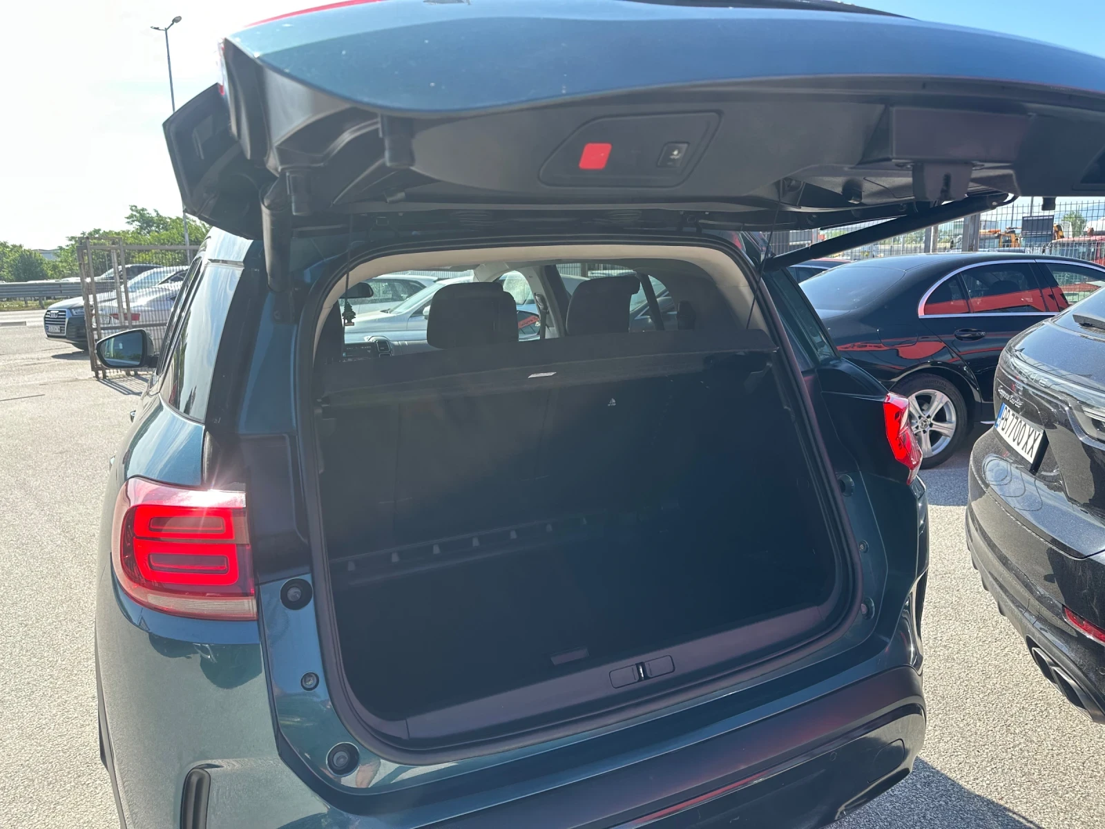 Citroen C5 Aircross 1.5 HDI Вluehdi Shine S&S 119000км Серв.История, снимка 17 - Автомобили и джипове - 54958448