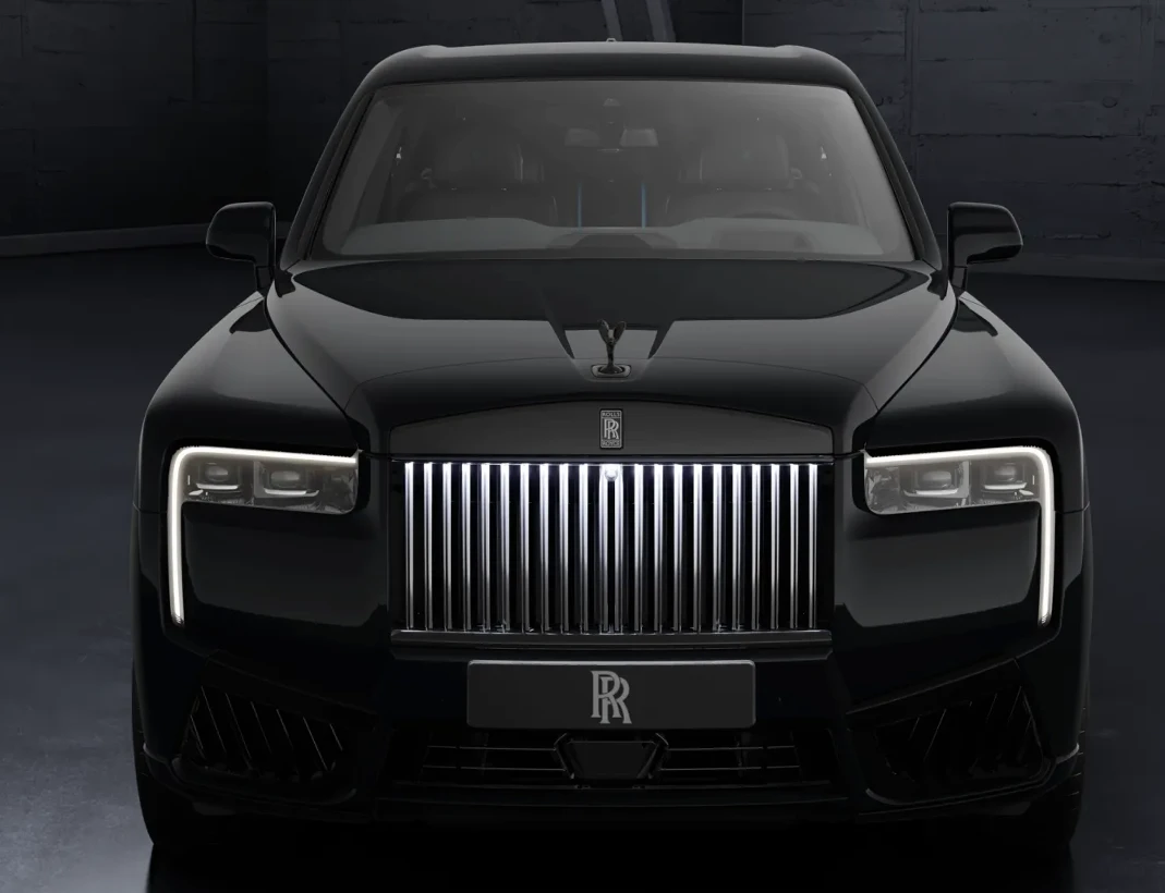 Rolls-Royce Cullinan BLACK BADGE * , снимка 2 - Автомобили и джипове - 54994250