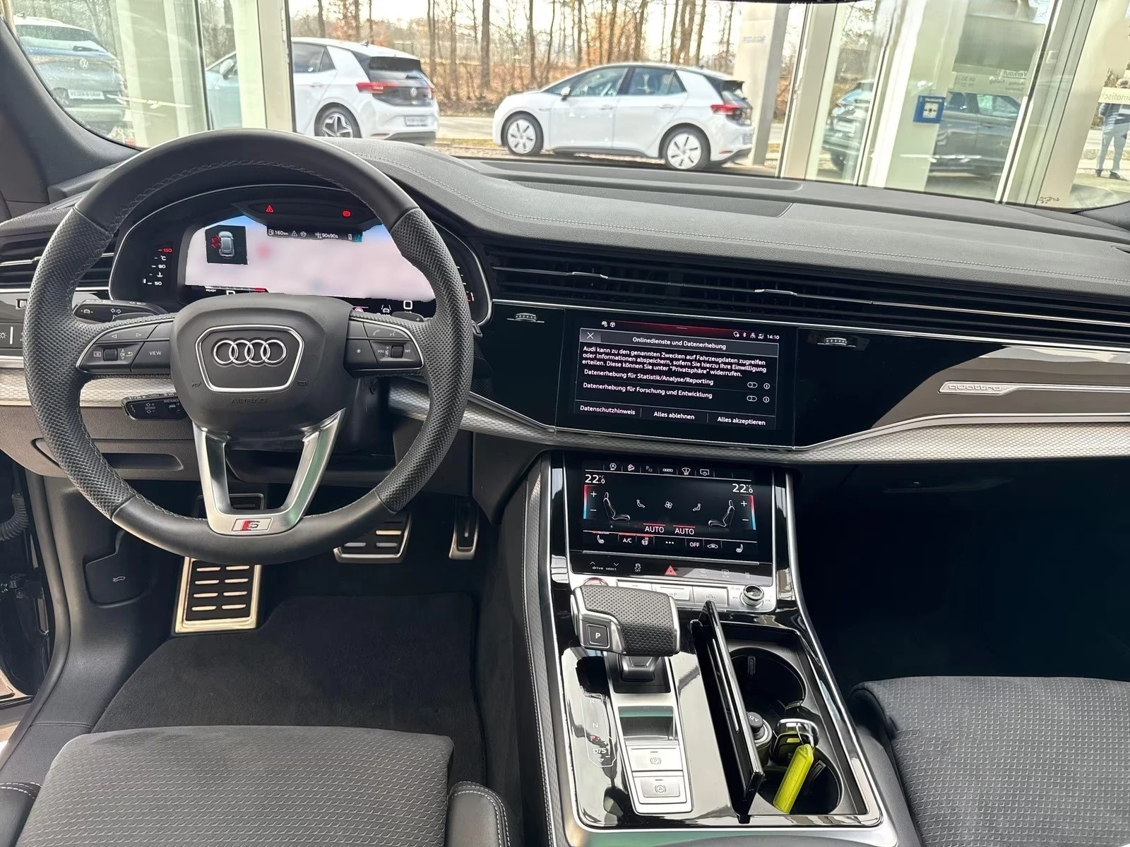 Audi SQ8 TFSI / FACELIFT / B&O / MATRIX / PANO / 360 / HUD , снимка 6 - Автомобили и джипове - 55121995