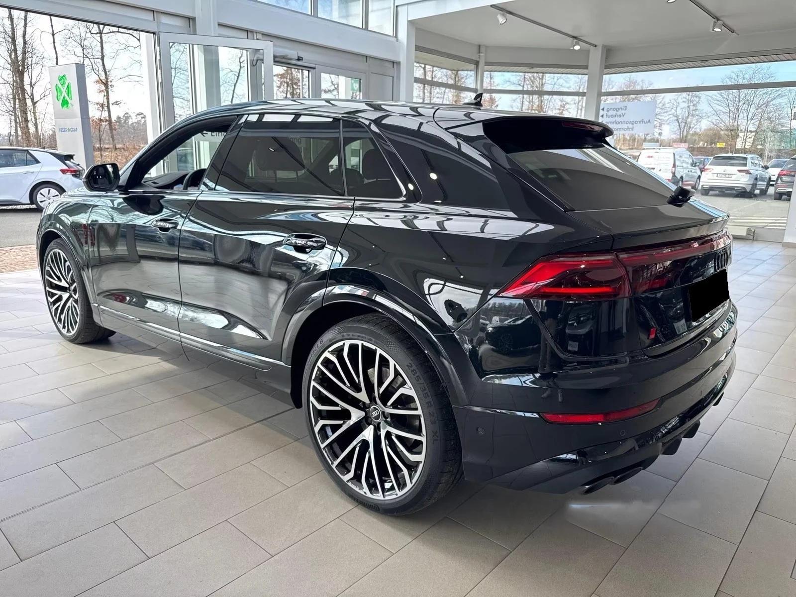 Audi SQ8 TFSI / FACELIFT / B&O / MATRIX / PANO / 360 / HUD , снимка 3 - Автомобили и джипове - 55121995