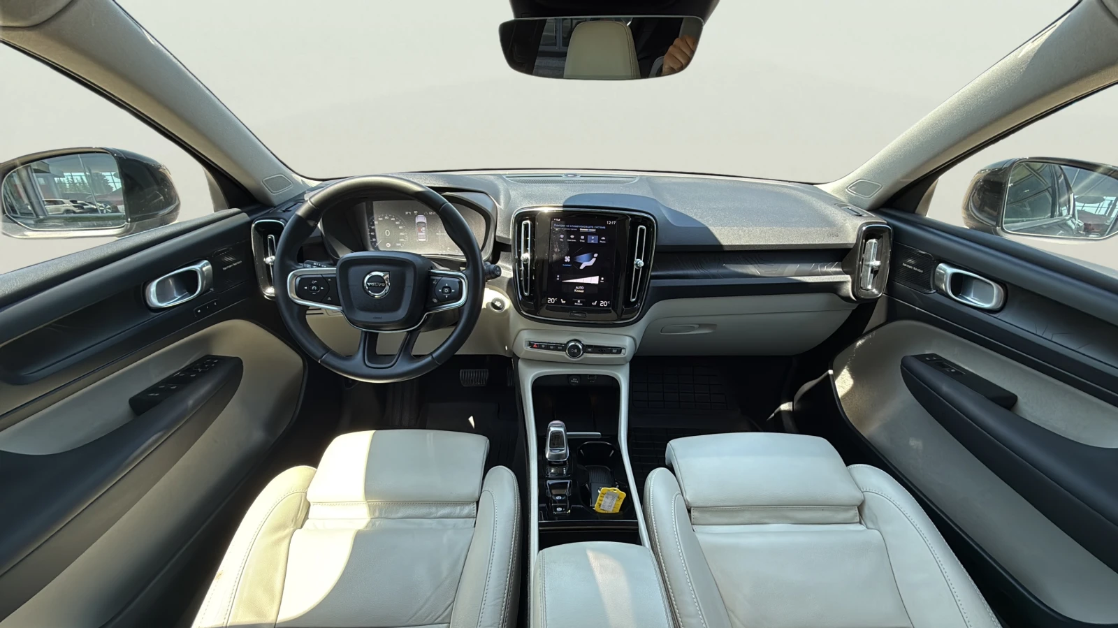 Volvo XC40 1.5 T5, снимка 10 - Автомобили и джипове - 55126020