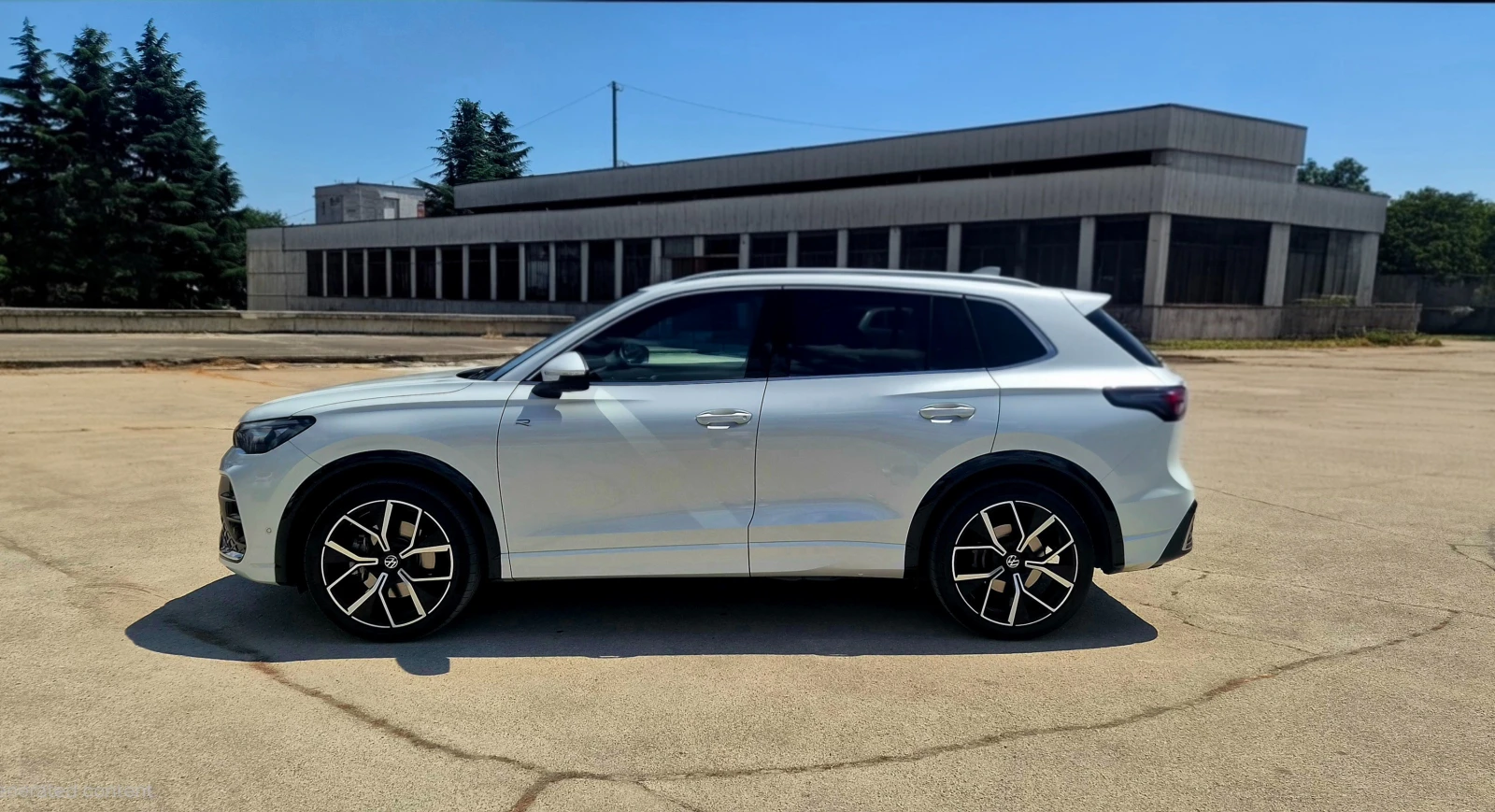 VW Tiguan R-Line, снимка 6 - Автомобили и джипове - 55739104