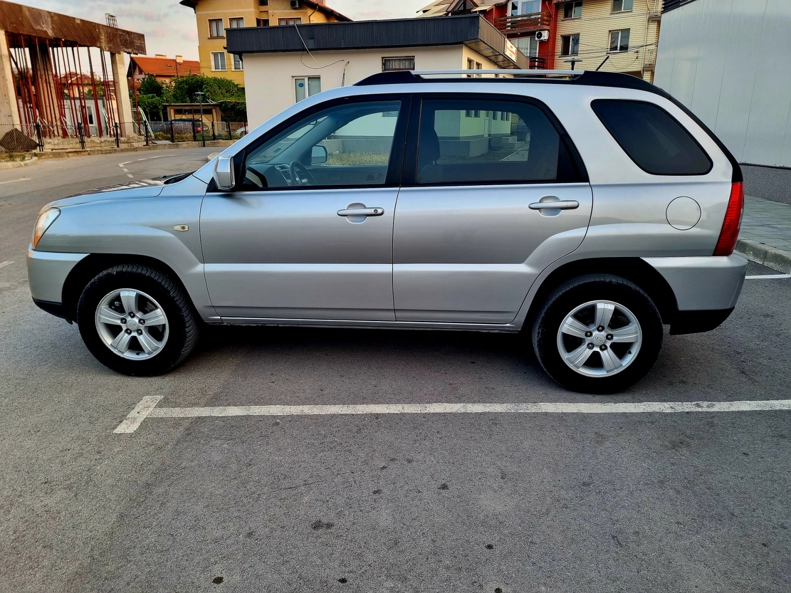 Kia Sportage 2.0i 4x4 GPL, снимка 7 - Автомобили и джипове - 55770286
