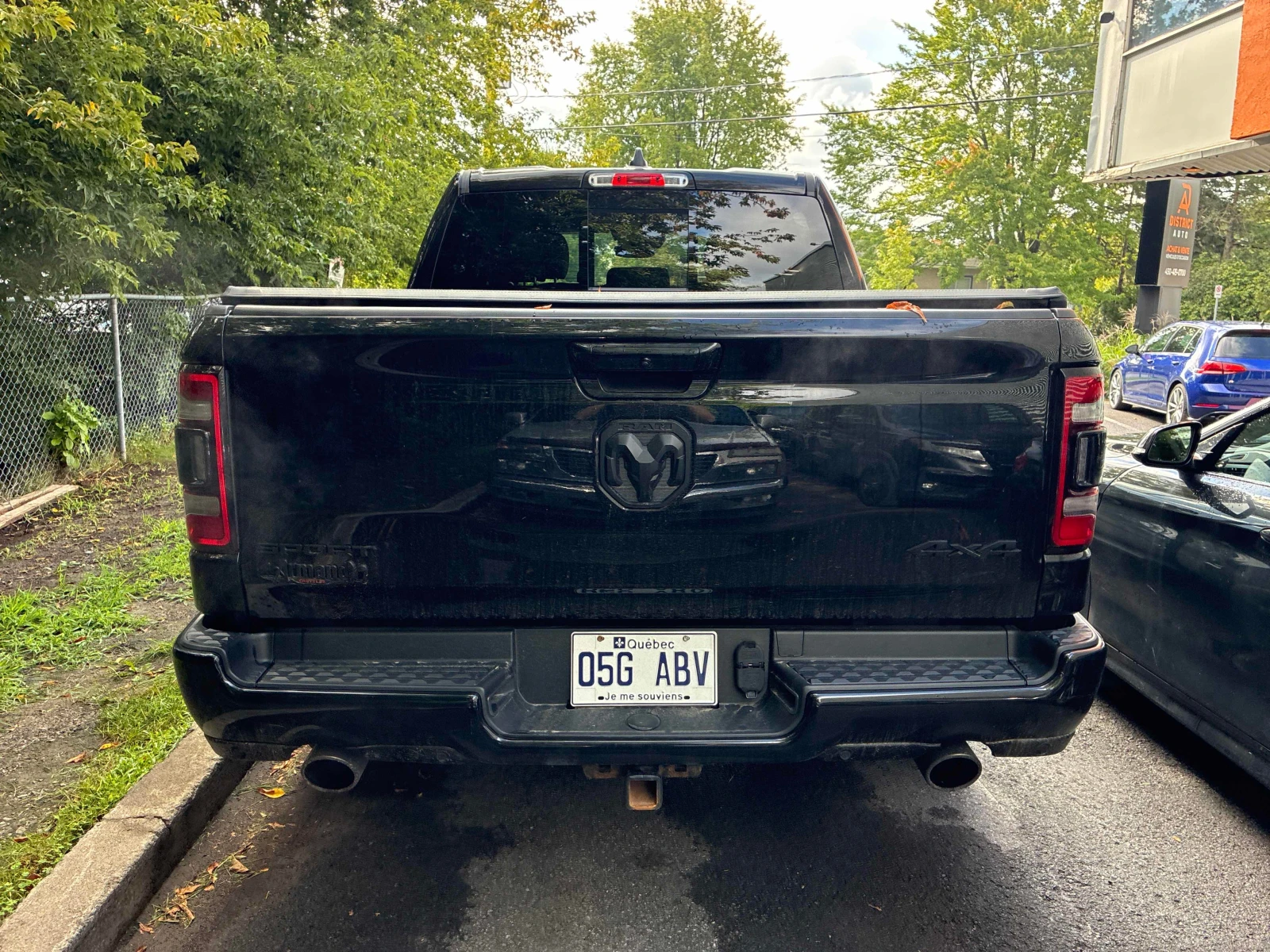 Dodge RAM 1500 * SPORT * АВТОКРЕДИТ БЕЗ ПЪРВОНАЧАЛНА ВНОСКА* , снимка 4 - Автомобили и джипове - 56004451