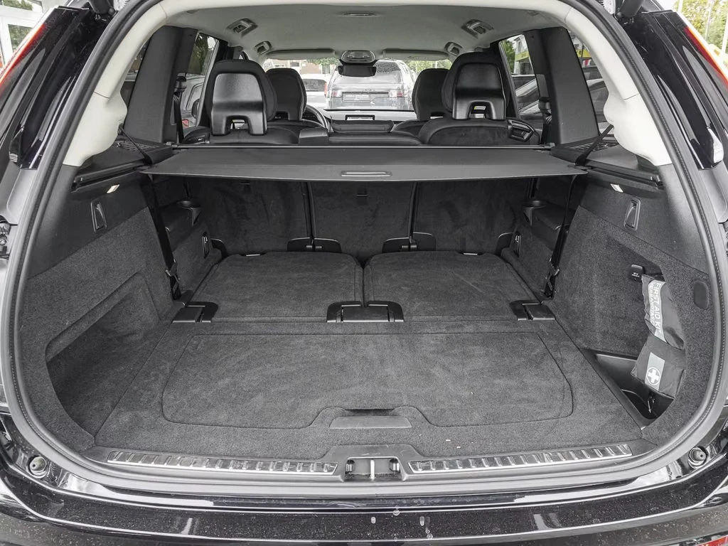 Volvo Xc90 B5/CORE/250HP/BRIGHT/7S/360/H&K/MEMO/NAVI/680q, снимка 15 - Автомобили и джипове - 56033559