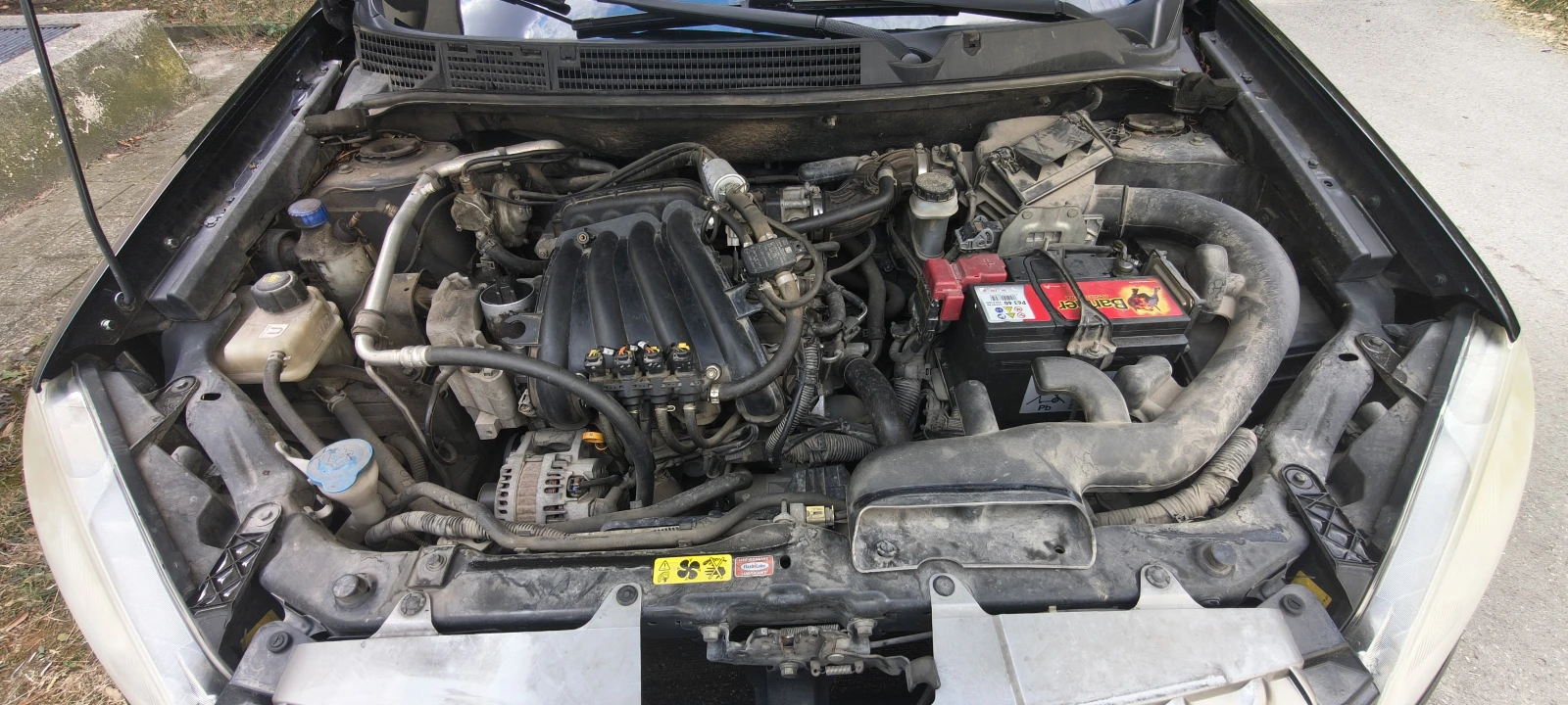 Nissan Qashqai 1.6i 2WD, снимка 17 - Автомобили и джипове - 56106635