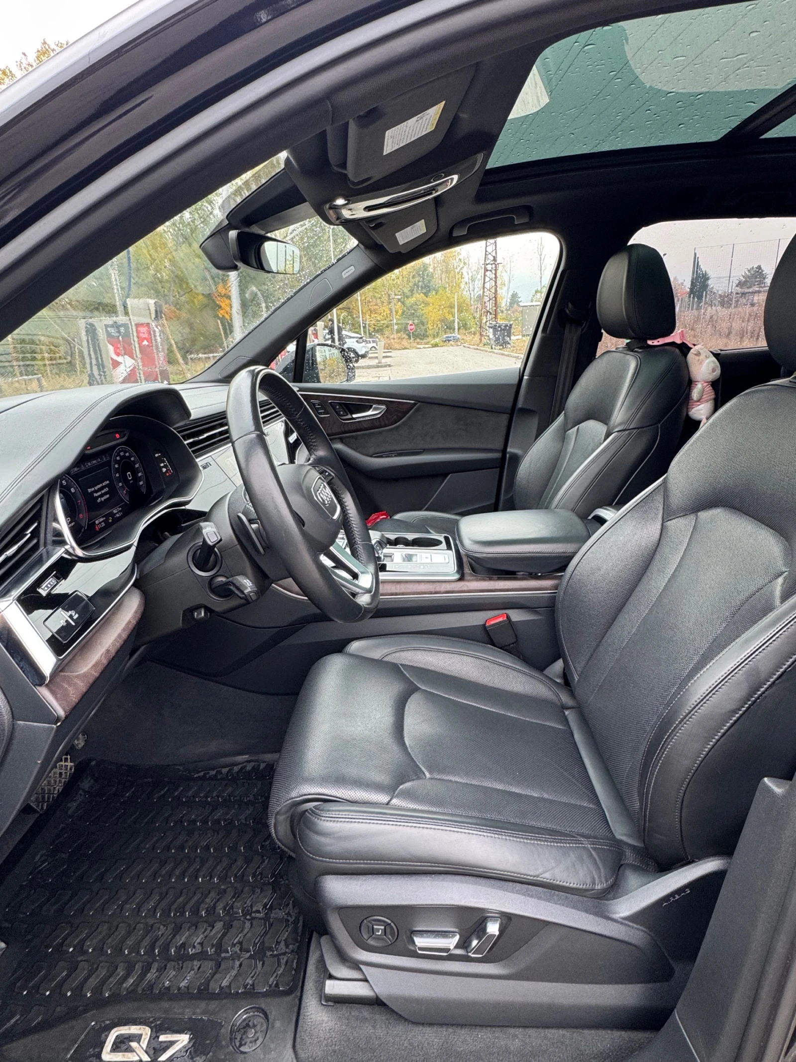 Audi Q7, снимка 6 - Автомобили и джипове - 56654894