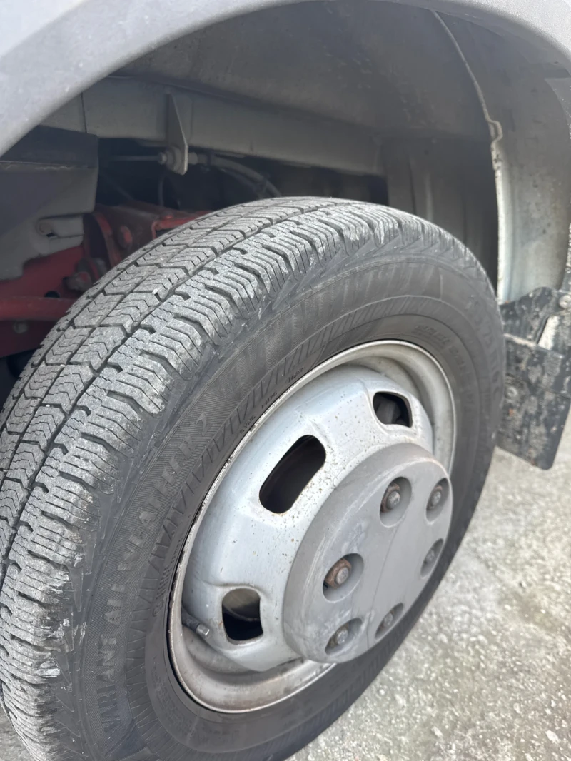 Iveco 35c13 2, 3 MPI - климатроник, снимка 6 - Бусове и автобуси - 52147374