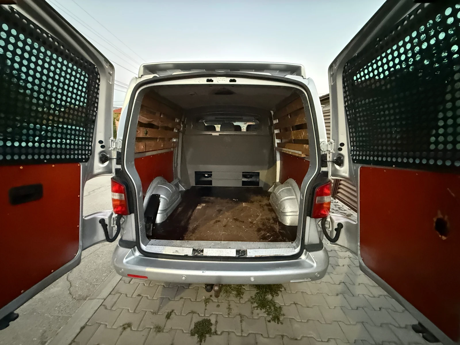 VW Transporter 2.5TDI, снимка 8 - Бусове и автобуси - 55674909