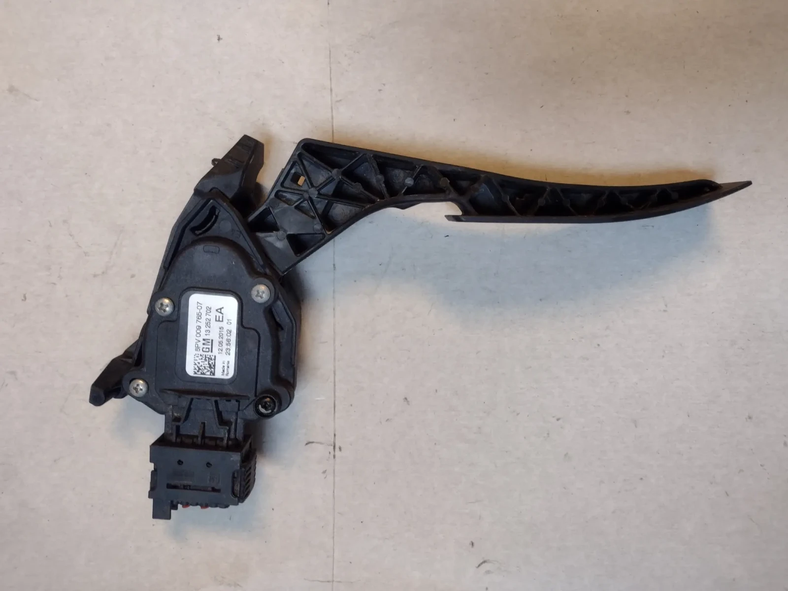 6PV 009 765-07  ����� ��� Opel Astra J  6PV009765-07    GM 13252702 | Mobile.bg � ����������� 6