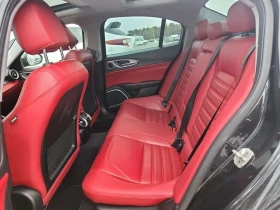Alfa Romeo Giulia * TI SPORT * ПОДГРЕВ* KEYLESS* , снимка 11